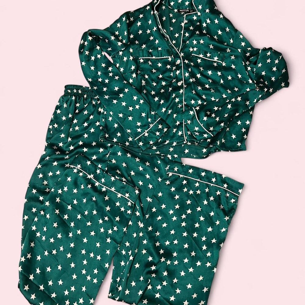 Nasty gal green star print pajamas